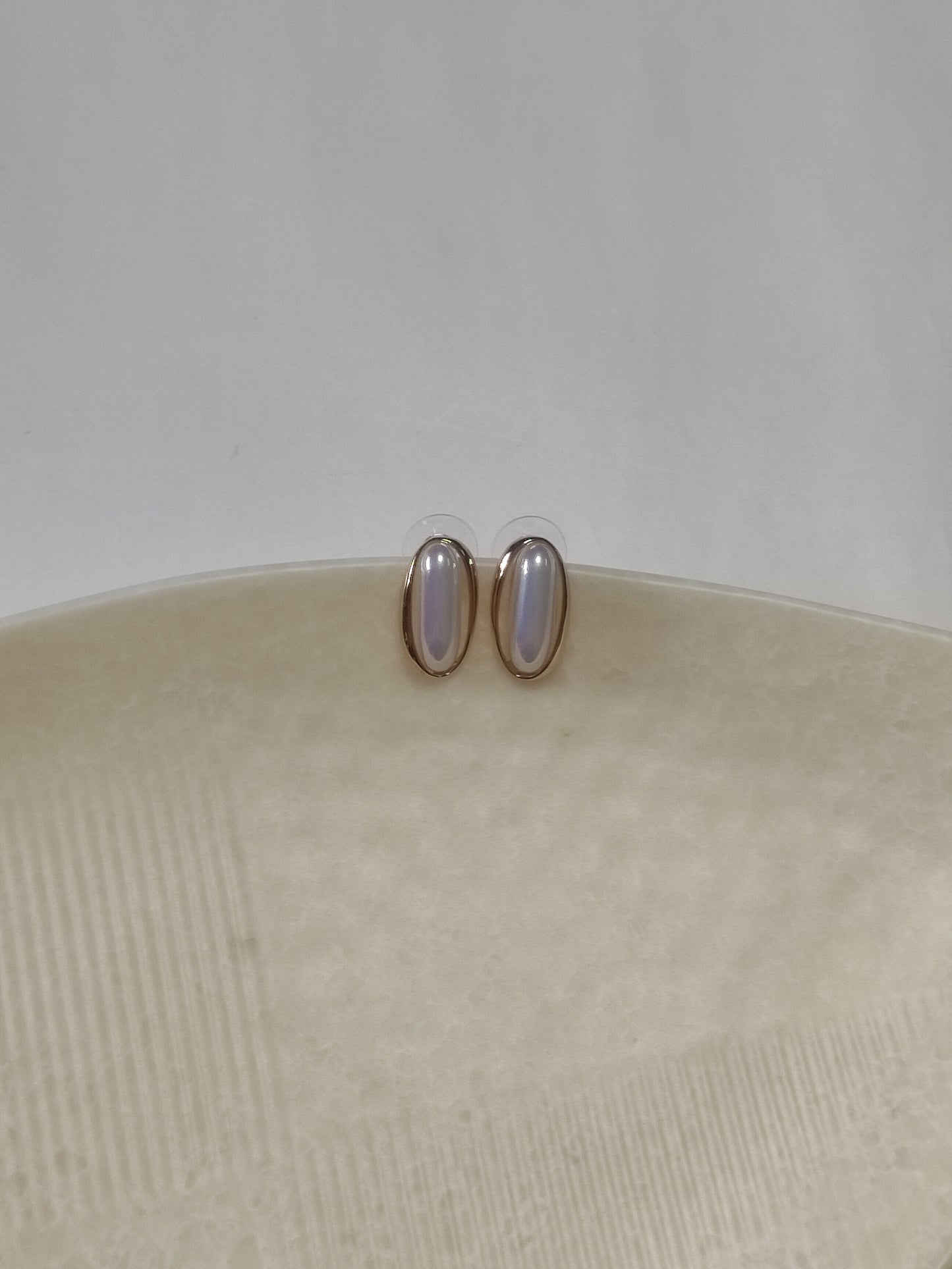 287 Gold and Pearl Oval Studs
