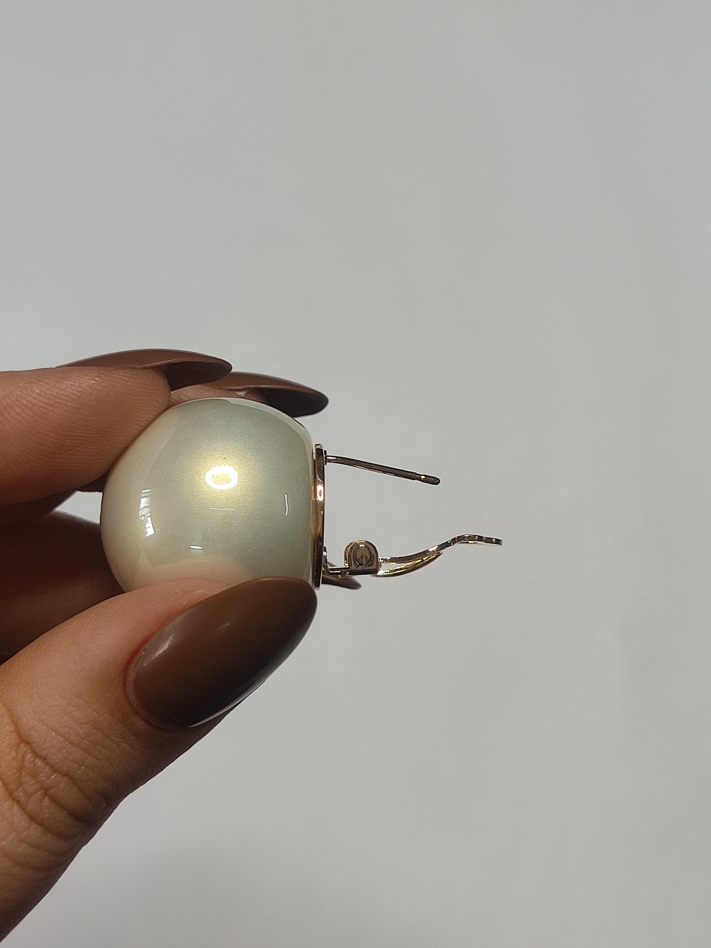 307 Big Cream Pearl Studs